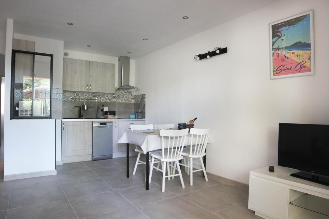 Appartement Provence Heureuse Сен-Сір-сюр-Мер Екстер'єр фото